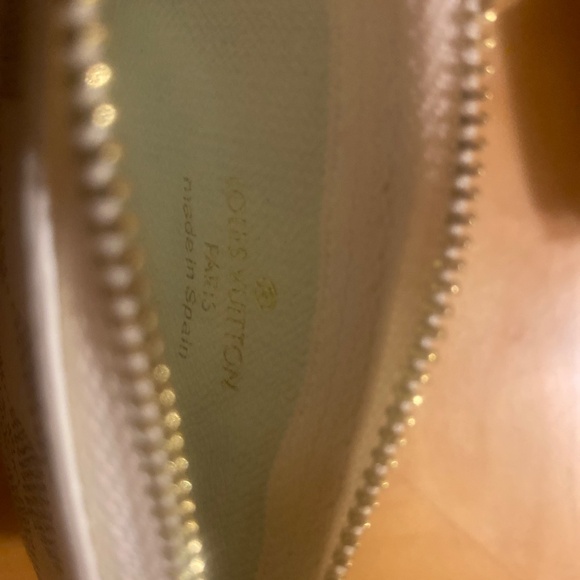 Key Pouch - Picture 5 of 6